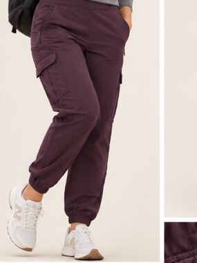 Athleta Chelsea Cargo Lined Pants Women’s Size 16 Plum Jogger Stretch